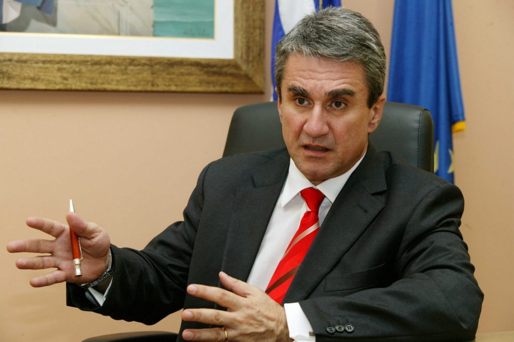 Ανδρέας Λοβέρδος: Η εξωτερική πολιτική ασκείται από ένα έωλο τρίγωνο