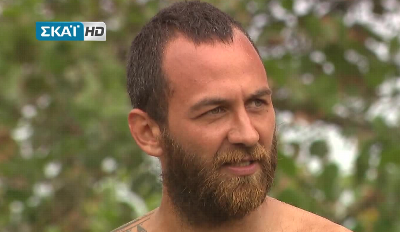 Survivor: Δείτε σε ποια χώρα ήταν μισθοφόρος ο Κώστας – Η φωτογραφία με το όπλο (pics)