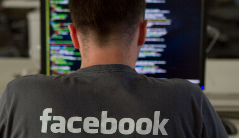 Facebook: Τέλος στην παρακολούθηση χρηστών από υπηρεσίες ασφάλειας
