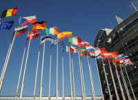 Κατώτερο μισθό σε όλα τα κράτη μέλη της ΕΕ ζητούν επτά υπουργοί ευρωπαϊκών υποθέσεων