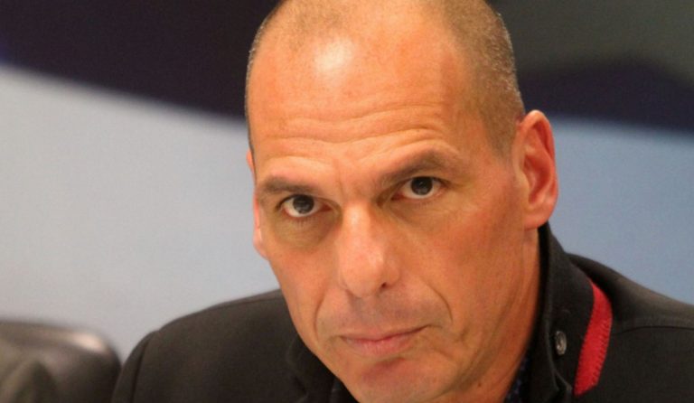 Βαρουφάκης: Καταστροφικό για τη χώρα το κλείσιμο της αξιολόγησης