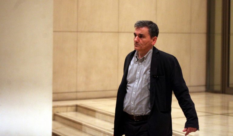 Τηλεδιάσκεψη Τσακαλώτου-θεσμών την Παρασκευή