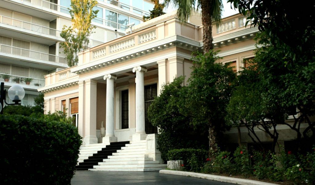 Ικανοποίηση Μαξίμου για το “1 προς 1” και τα εργασιακά