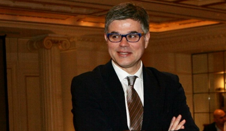 Συζητά με Ιωνικό ο Ασάνοβιτς