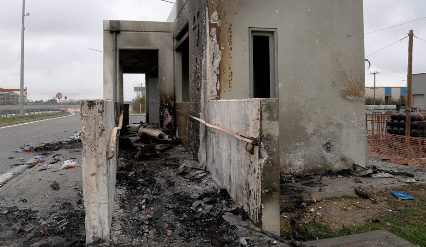 Στάχτη έγινε ο “εγκέφαλος” της μοιραίας Porsche -Δεν μπορούν να πάρουν στοιχεία