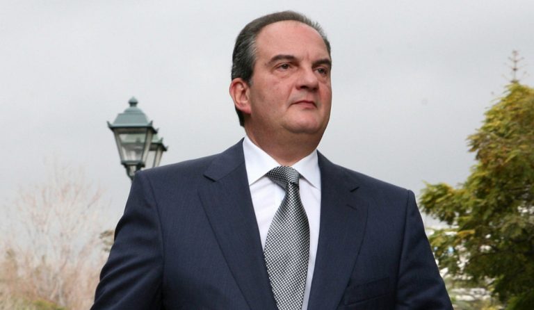 Επίσκεψη Καραμανλή στον αρχαιολογικό χώρο της Αμφίπολης