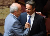 ”Τίτλοι τέλους” από Μητσοτάκη για τους εσωκομματικούς ”ψιθύρους…”