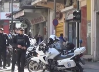 Αντιεξουσιαστές κατέλαβαν τα γραφεία του ΣΥΡΙΖΑ στην Πάτρα (vid)