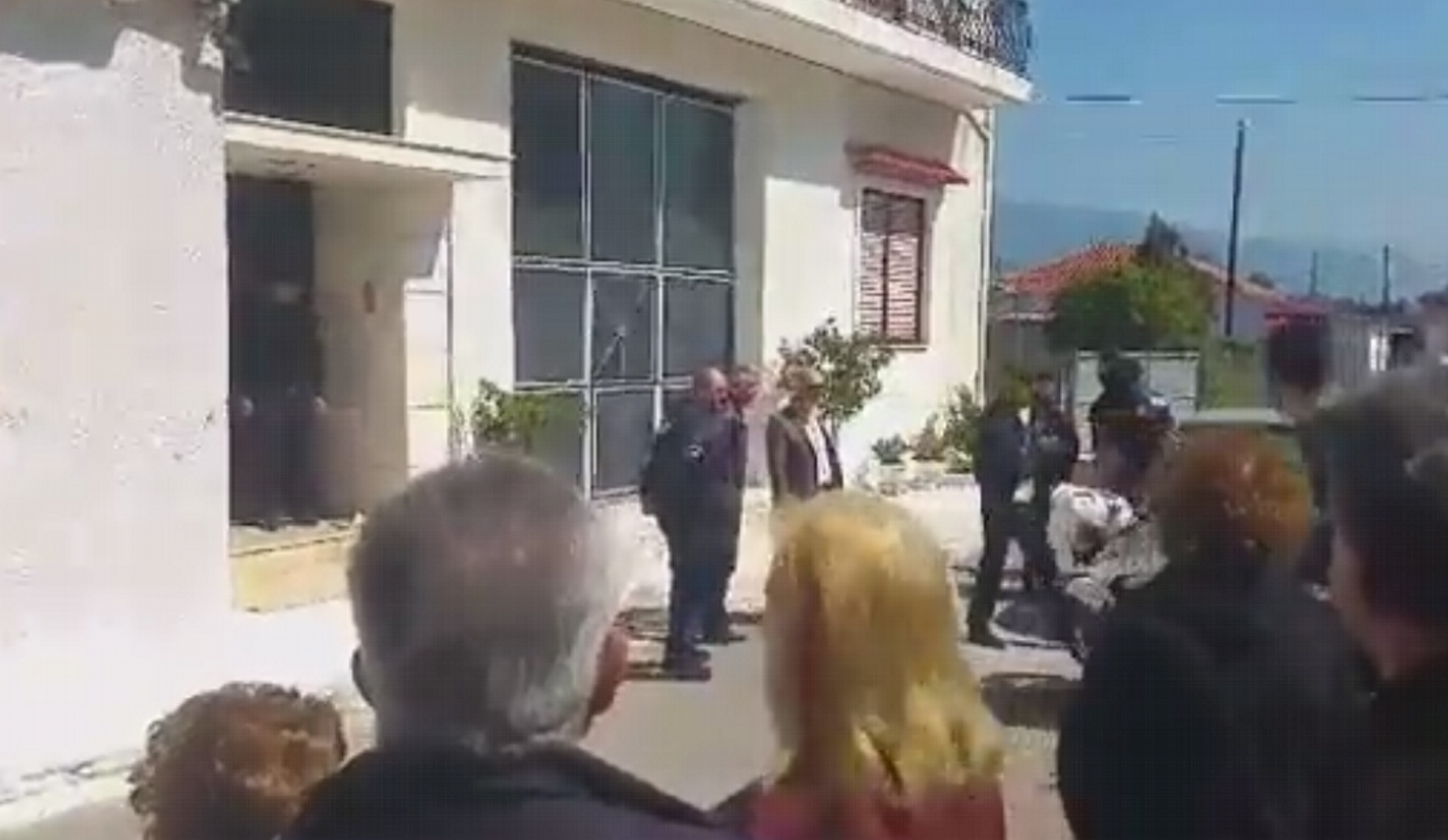Τραγωδία στη Μεσσήνη: Πατέρας σκότωσε την κόρη του και αυτοκτόνησε (vid)