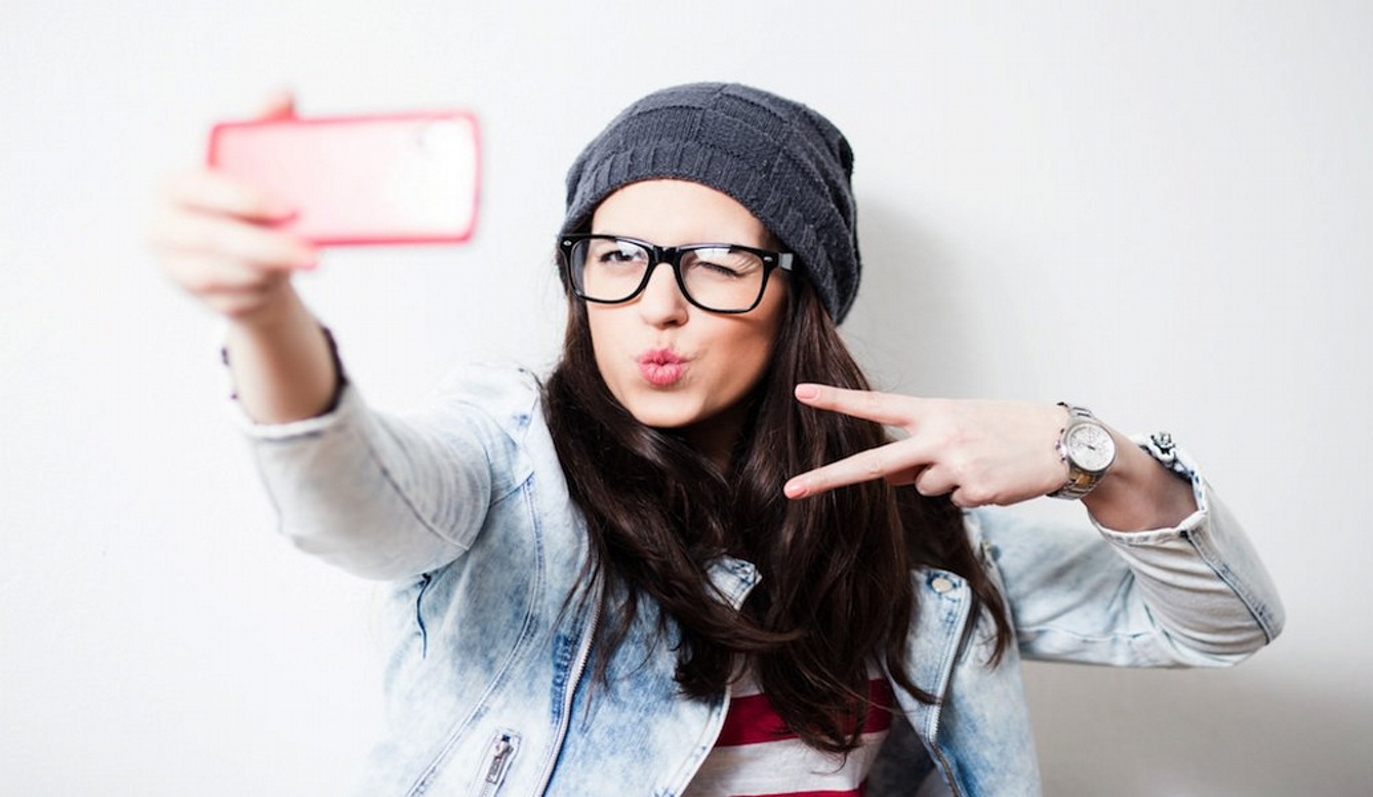 Δεν μπορείς να βγάλεις καλές selfies; Μάθε τον λόγο