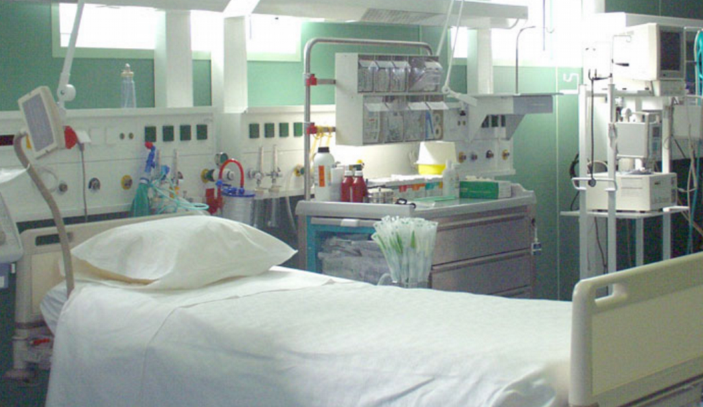 Εισαγγελική έρευνα για το θάνατο δύο γυναικών σε ιδιωτικά μαιευτήρια