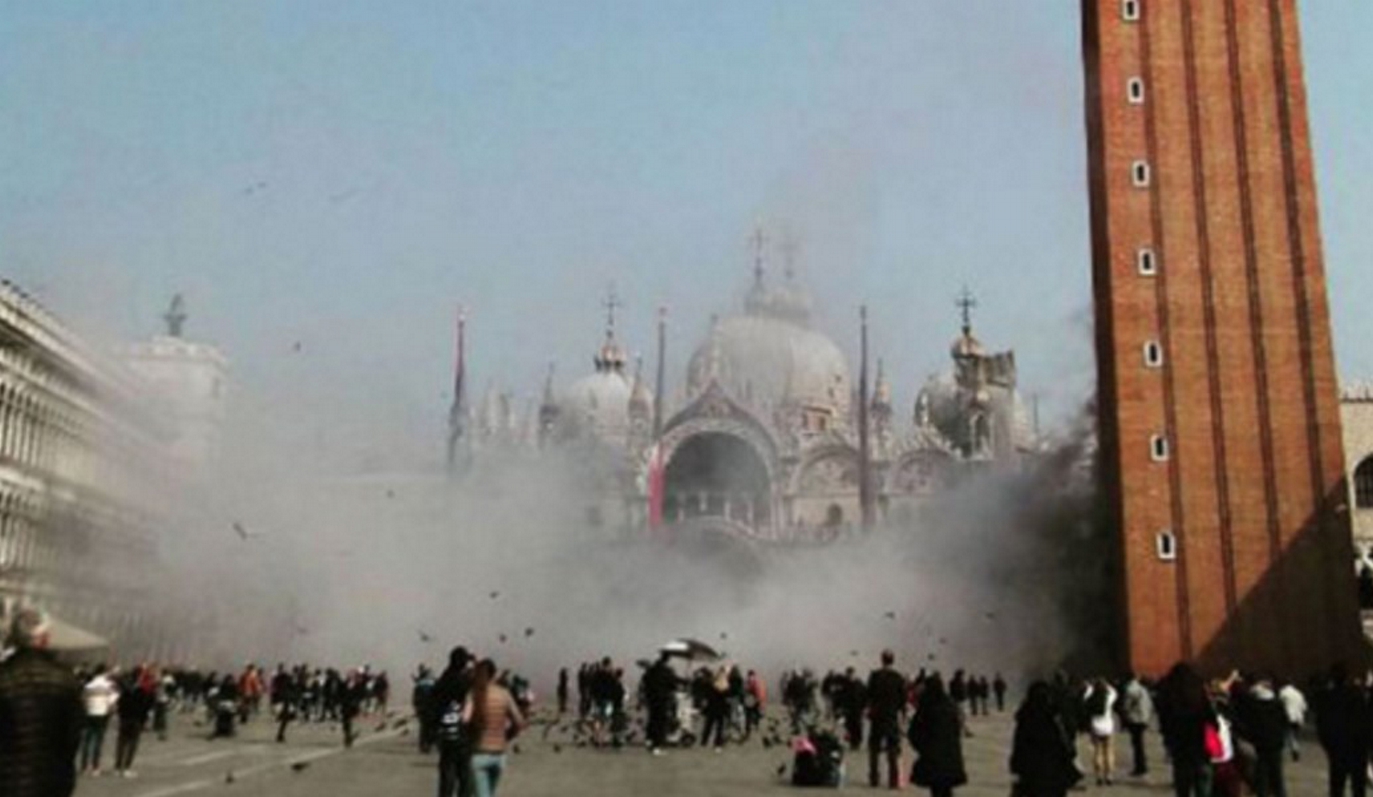 Βενετία: Ληστεία με καπνογόνα στην πλατεία του Αγίου Μάρκου