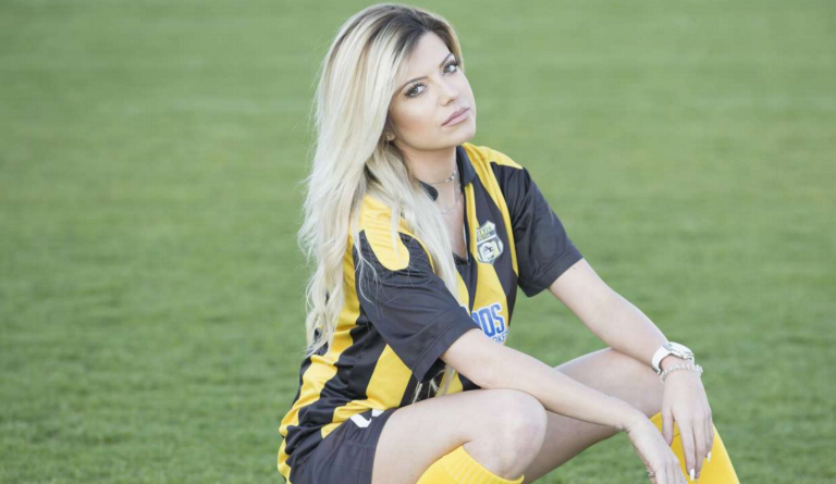 H Άρτεμις της Πέγειας «σκοράρει» στις καρδιές των ανδρών (pics)