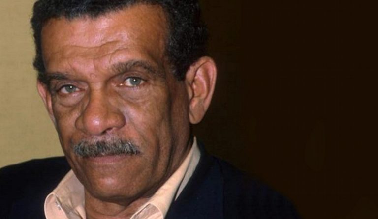 Πέθανε o Derek Walcott