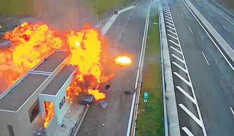 Νέα ντοκουμέντα ρίχνουν φως στην τραγωδία με την Porsche (pics)