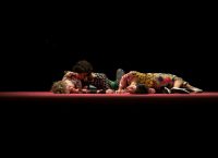 “Maria Hassabi”: Staged – Χορός στη Στέγη
