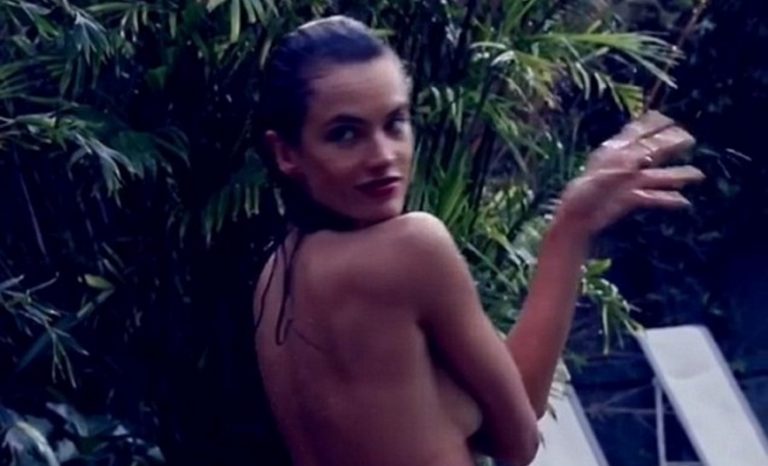 Όταν η Alessandra Ambrosio πέταξε το μπικίνι της (pics & vid)