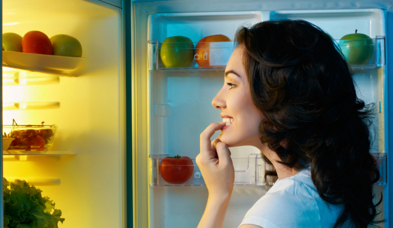 “Απαγορευμένες” τροφές πριν τον ύπνο