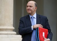 Πιέρ Μοσκοβισί: Να κλείσει έγκαιρα η 3η αξιολόγηση