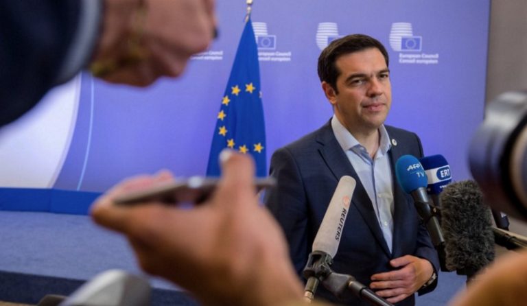 Ο Τσίπρας βλέπει το Βέλγιο – Ελλάδα με τον Βέλγο πρωθυπουργό (pic)