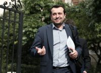 Κατατέθηκε η τροπολογία Παππά για τις τηλεοπτικές άδειες