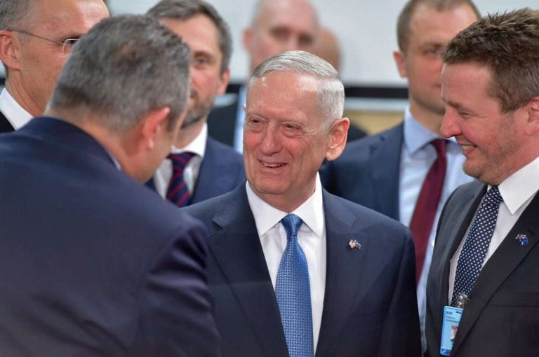 Τζιμ Μάτις: Για “πρακτικούς κι όχι πολιτικούς λόγους” αναβάλλονται οι στρατιωτικές ασκήσεις ΗΠΑ- Νότιας Κορέας