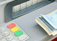 Βουτιά της μετοχικής παρουσίας του Δημοσίου στις τράπεζες