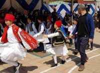 Αίγυπτος: Τα ελληνόπουλα του Καΐρου παρέλασαν τιμώντας τους αγωνιστές του 1821 (pics)