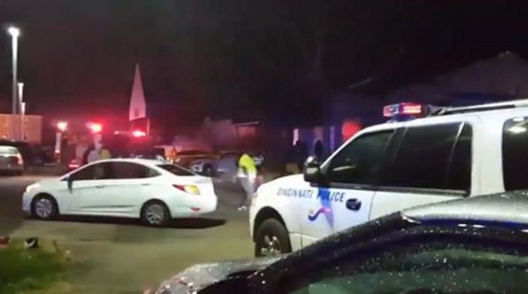 Σινσινάτι: Ένας νεκρός, 15 τραυματίες από πυρ που άνοιξε ένοπλος σε κλαμπ (vid, pics)