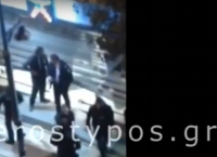Έγκλημα Μοσχάτου: Τρία βίντεο που δείχνουν τις πρώτες στιγμές μετά το φονικό (vids)