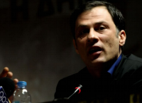 Το ΚΚΕ τα “χώνει” στον Βασιλόπουλο για την υποκριτική του στάση