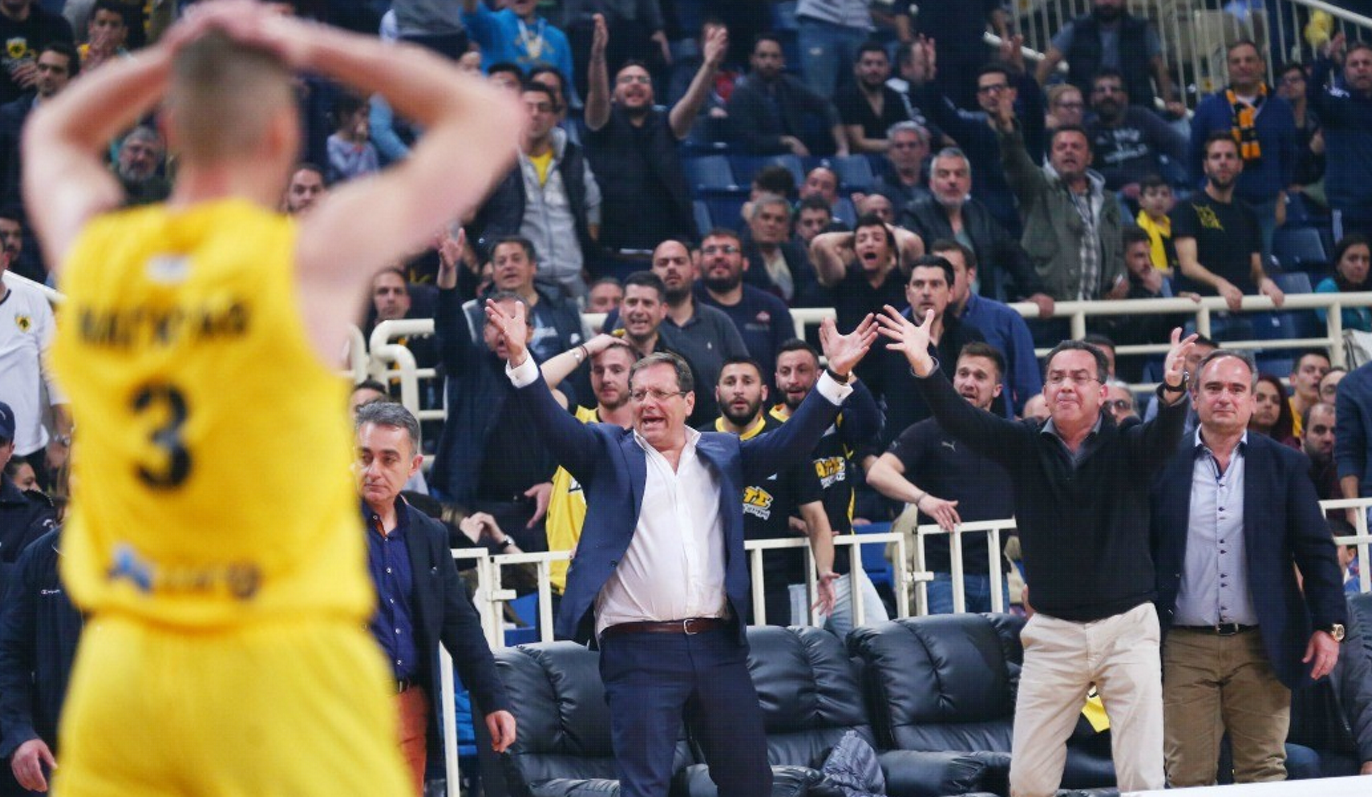 Ματσάρα και στην εξέδρα (pics)