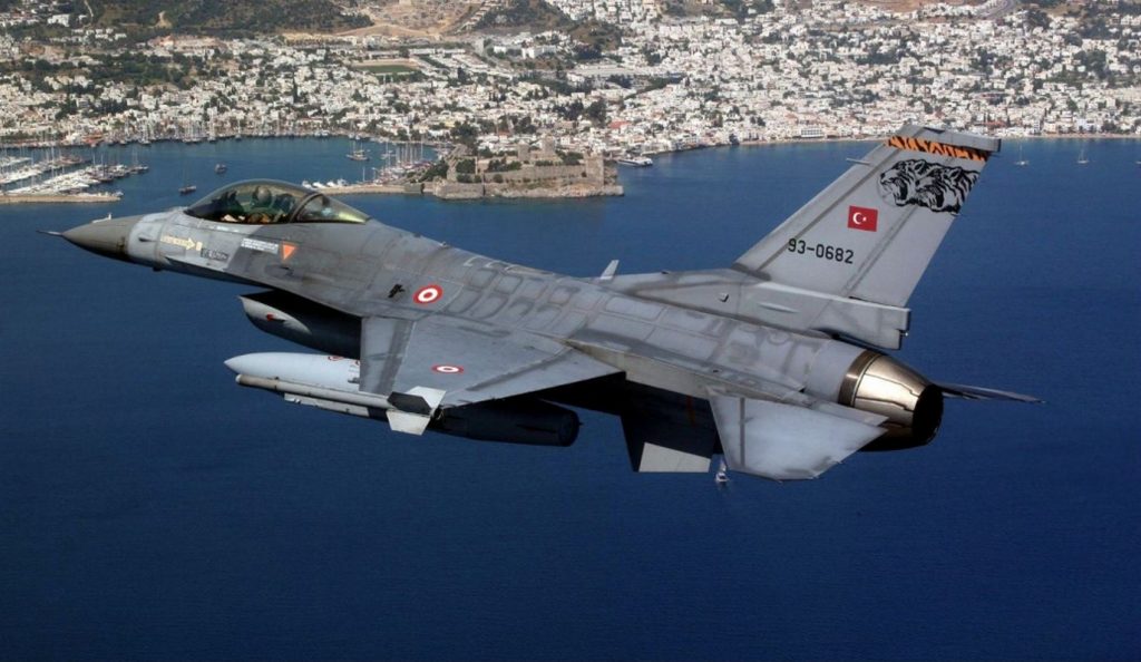 Τουρκία: 32 παραβιάσεις σε ημέρα εθνικού πένθους στο Αιγαίο