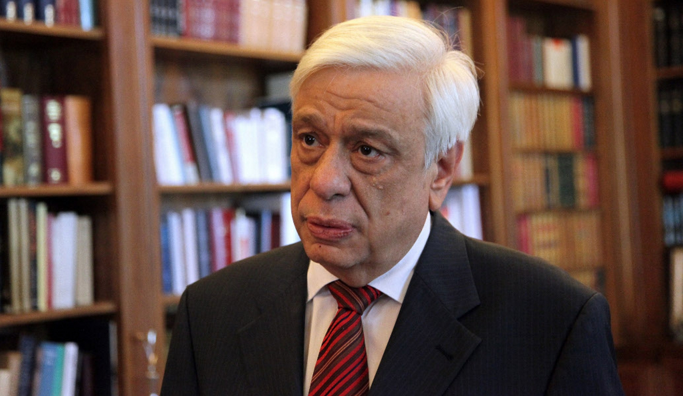 Παυλόπουλος: Να μην περάσουν τα υπολείμματα του ναζισμού