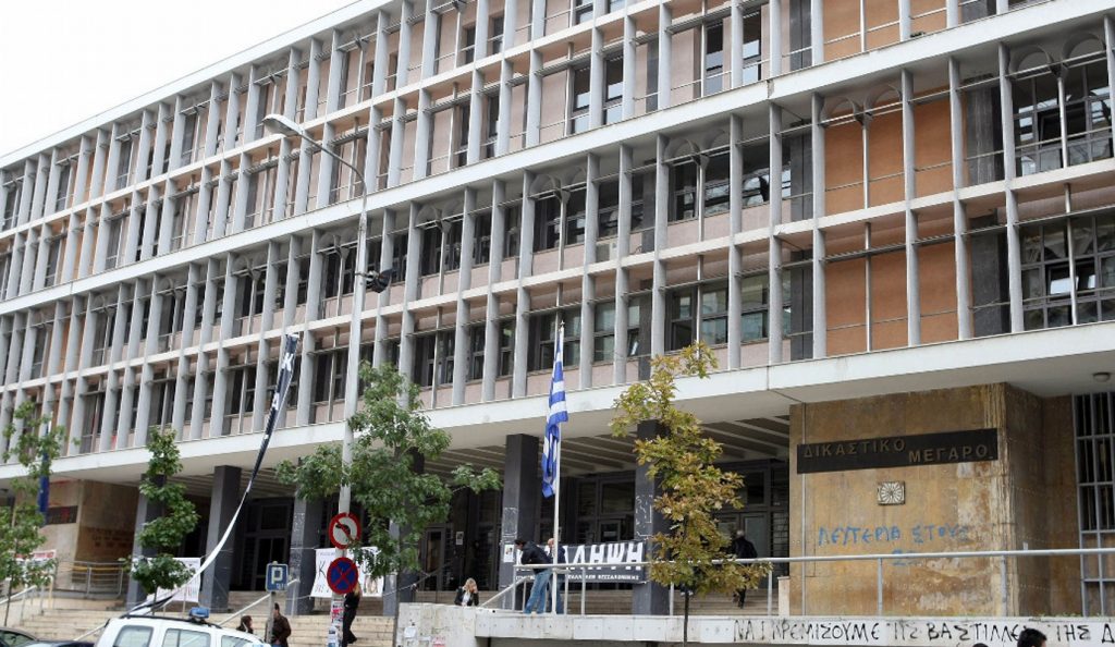 Ισόβια σε πατέρα που σκότωσε τον βιαστή της κόρης του