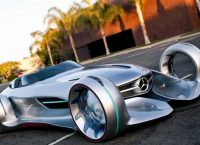Οι Κινέζοι τα βάζουν με τη Mercedes-Benz