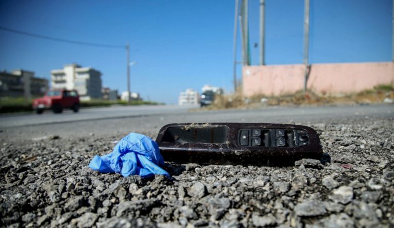 (Upd) Θεσσαλονίκη: Ασύλληπτη τραγωδία σε δυστύχημα με 4 νεκρούς ηλικίας 17-19 ετών (pics & vid)
