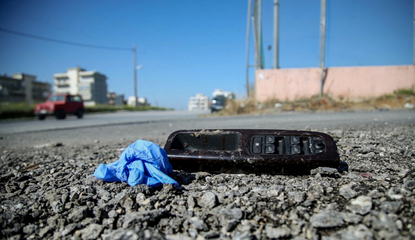 (Upd) Θεσσαλονίκη: Ασύλληπτη τραγωδία σε δυστύχημα με 4 νεκρούς ηλικίας 17-19 ετών (pics & vid)