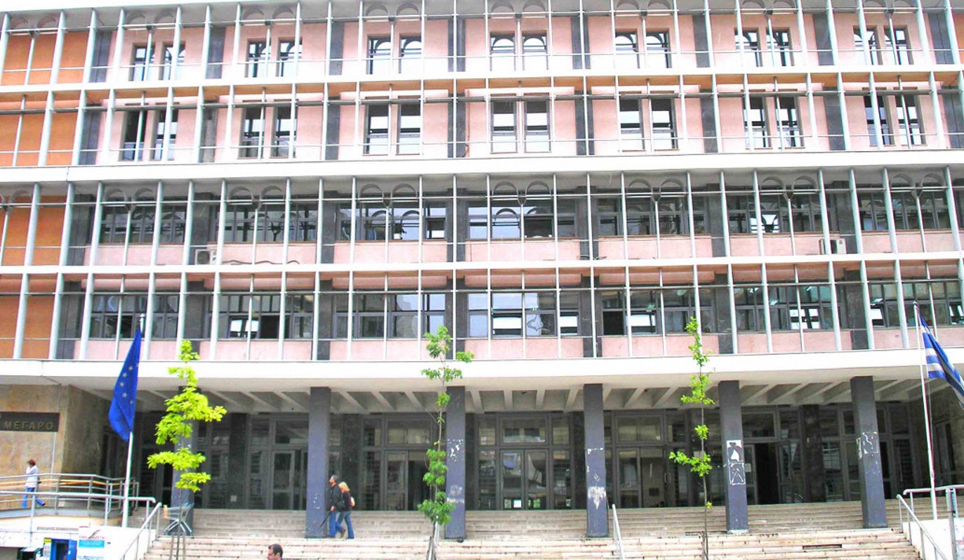 Aπαλλαγή Σαξώνη και Λεμούσια για υπόθεση πλαστογραφίας μετά από 10 χρόνια