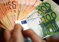Γάλλος υπουργός Οικονομικών: Η οικονομία της χώρας θα συρρικνωθεί κατά 11% το 2020 Γάλλος υπουργός Οικονομικών: Η οικονομία της χώρας θα συρρικνωθεί κατά 11% το 2020