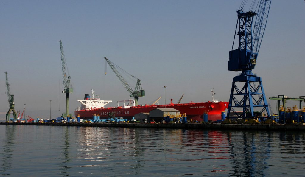 ΕΕ: Απειλή για πρόστιμο 35.000 ευρώ τη μέρα για τα ναυπηγεία Σκαραμαγκά