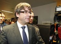 Ισπανία: Θα εκδώσει ένταλμα σύλληψης για τον Κάρλες Πουτζδεμόν, εάν δεν εμφανιστεί στο δικαστήριο