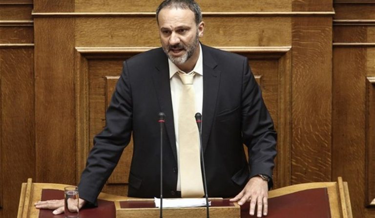 Μαυραγάνης: Ανίσχυρη η υπογραφή Τσίπρα για τη συμφωνία στο Σκοπιανό