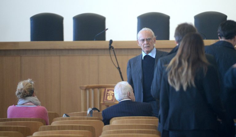 Άκης Τσοχατζόπουλος: Στο Εφετείο μαζί με την κόρη του, Αρετή (pics)