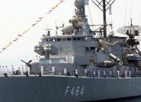 Ψυττάλεια: Φρεγάτα προσάραξε στη νησίδα Αταλάντη