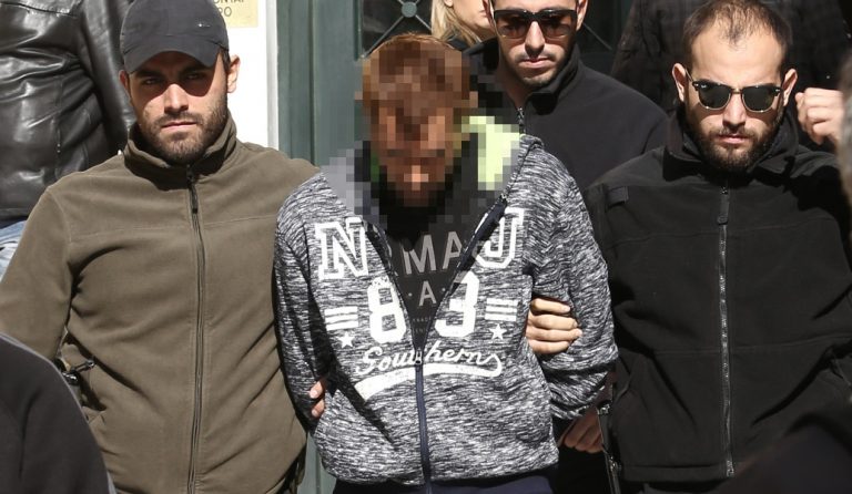 Δολοφονία Μιχάλη Ζαφειρόπουλου: Στον εισαγγελέα ο εκτελεστής του – Οι πρώτες φωτογραφίες του
