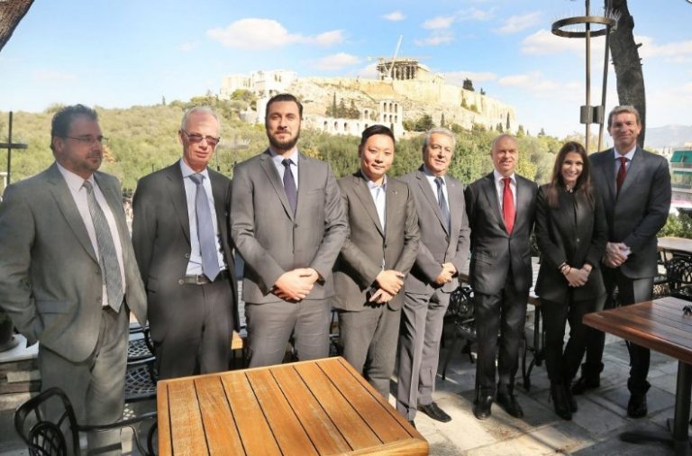 ΑΕΚ-Μίλαν: Γεύμα με φόντο την Ακρόπολη (pic)