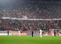 ”Καμπάνα” στον Ολυμπιακό για το πανό κατά του Σαββίδη
