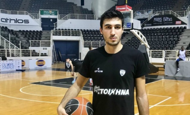 ΠΑΟΚ: Οριστική η παραμονή Κατσίβελη