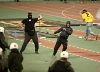 Κύριε Βασιλειάδη, δεν αφήνουμε την αναδιάρθρωση να ασχοληθούμε με τη βία;